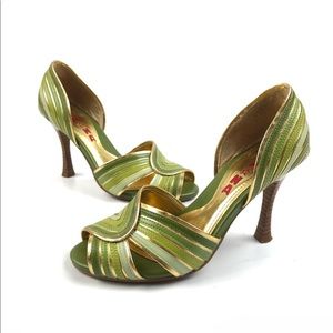 ISO Na Na Green Striped Heels!!!